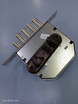 Эльбор 1.06.21.5.1.1 Гранит Замок врезной, б/о 